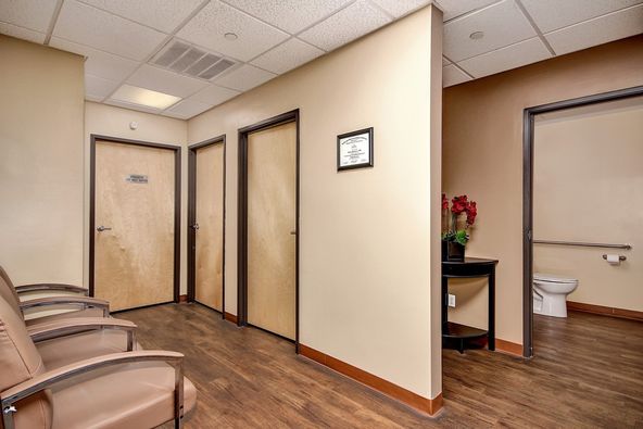 East Valley Medical Office Condo | For Lease: 604 W Warner Rd Bldg B, Chandler, AZ 85225